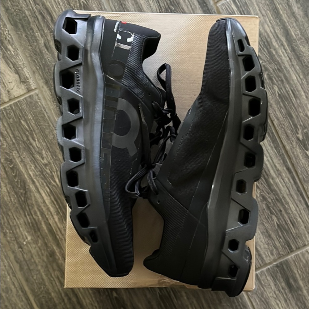 On Cloudmonster size 11